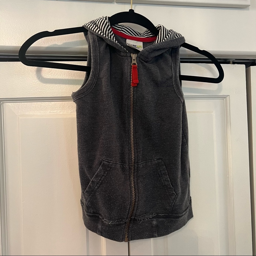 Genuine Kids from Osh Kosh, kids vest. Size 5T
